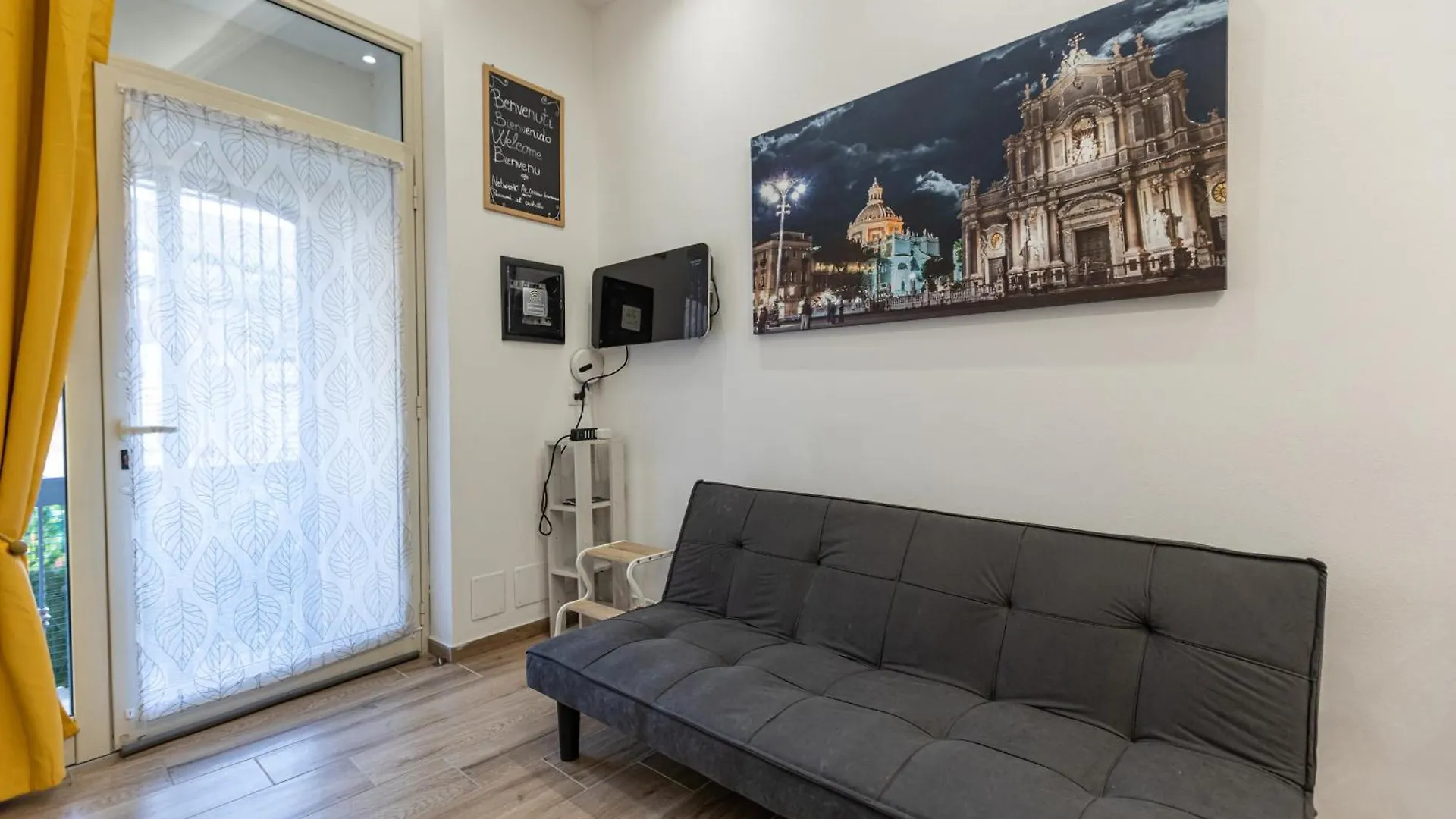 Al Castello-Independent House Villa Catania Nyaraló